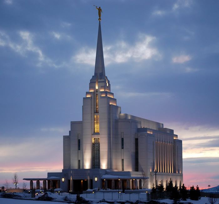 Rexburg Temple (2008)